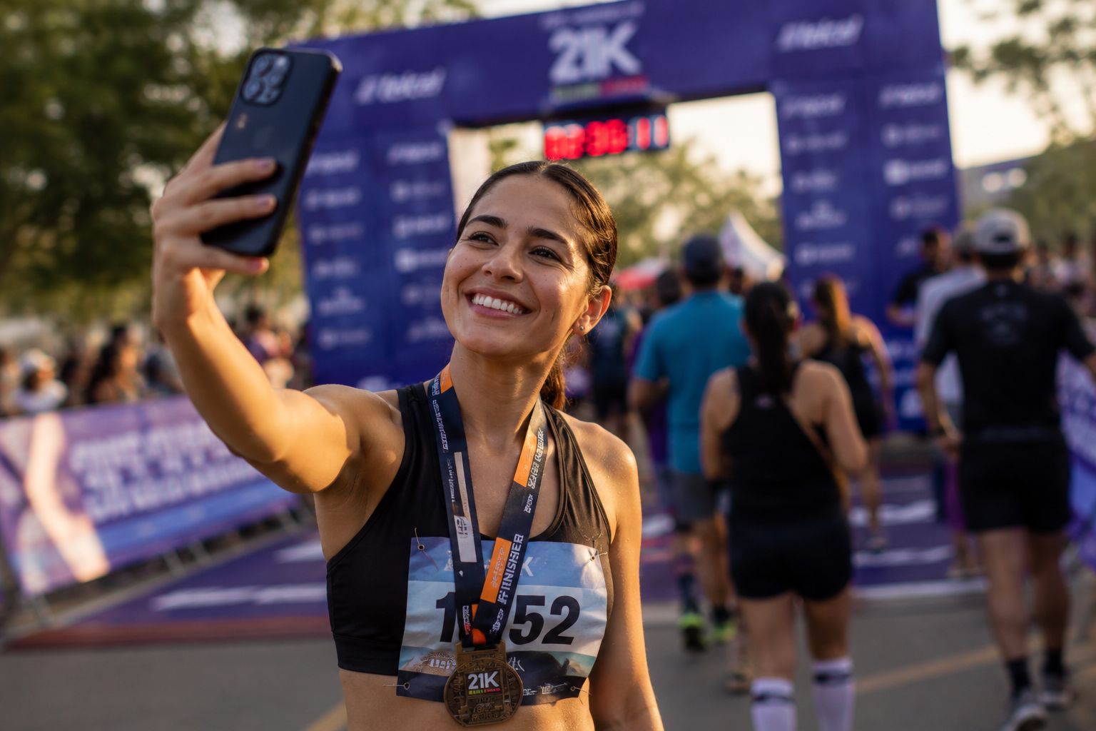 Corredora tomándose una selfie reconocida por IA